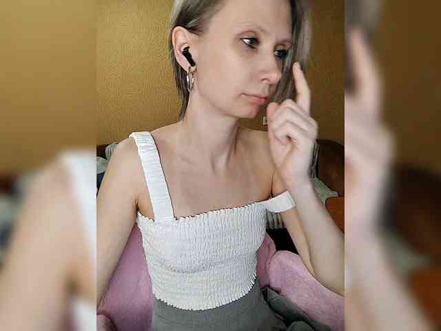 prettyKris Live Webcam on BongaCams