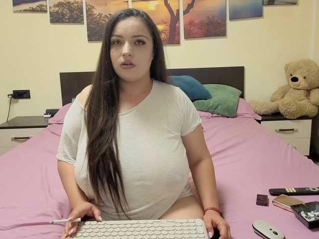 adellineee cam belle