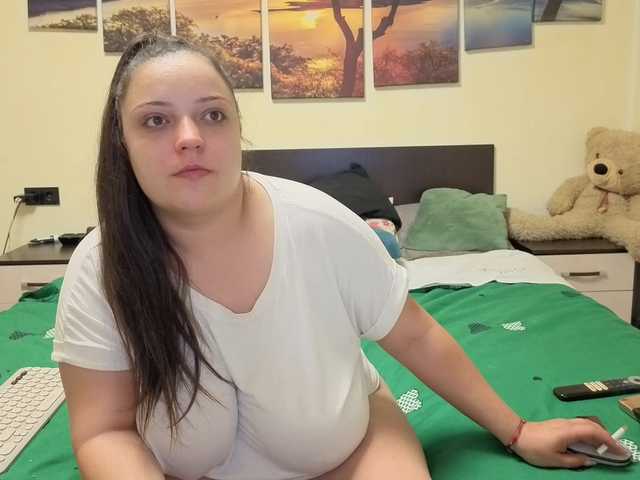 adellineee's BongaCams show and profile