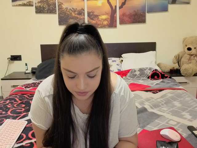 adellineee's BongaCams show and profile