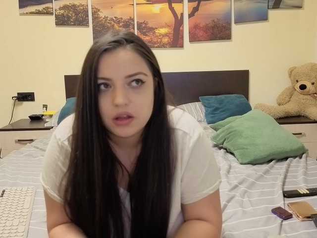 adellineee's BongaCams show and profile