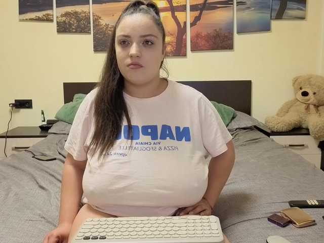 adellineee's BongaCams show and profile