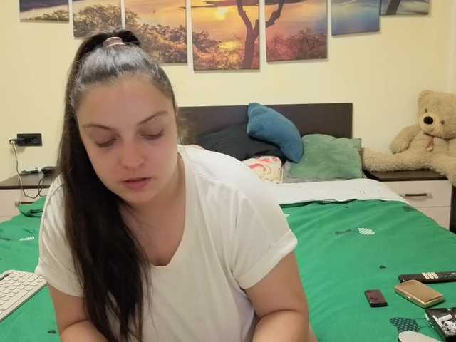 adellineee's BongaCams show and profile