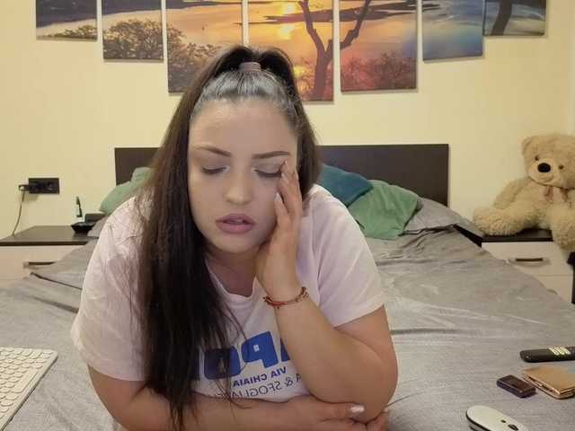 adellineee cam belle