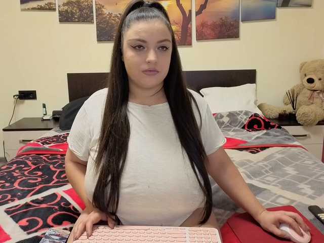 adellineee's BongaCams show and profile