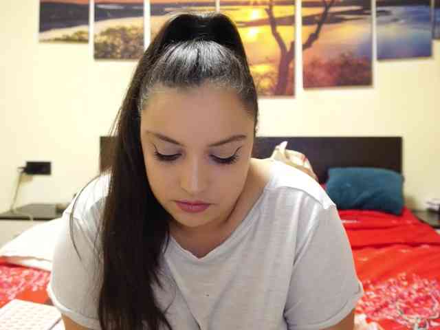 adellineee webcam