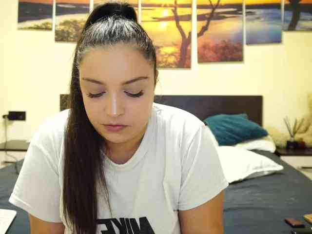 adellineee webcam