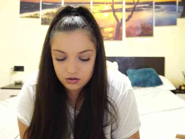 adellineee webcam