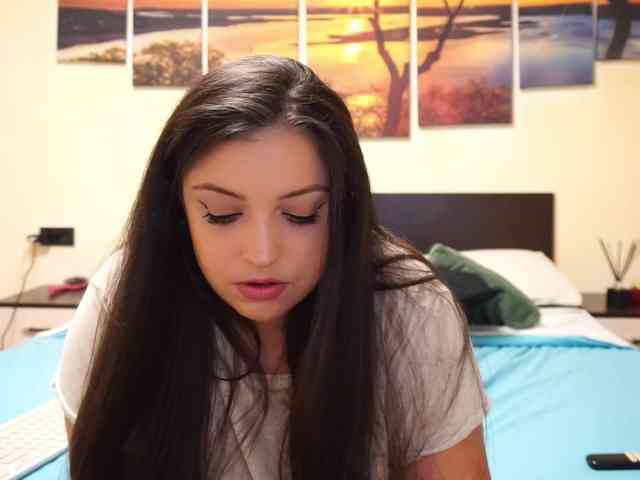 adellineee webcam