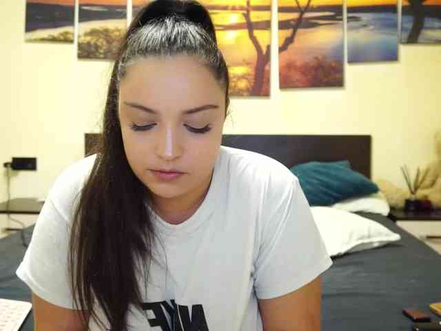 adellineee webcam