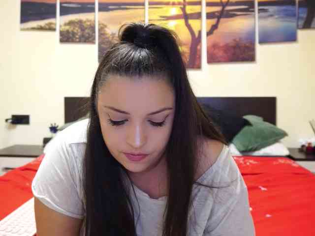 adellineee webcam