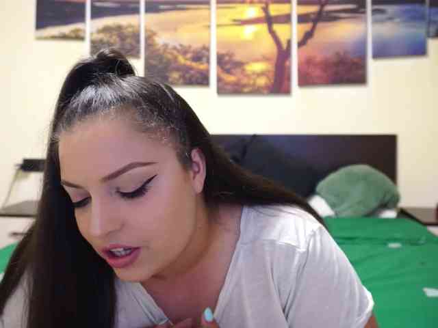 adellineee webcam