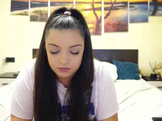 adellineee webcam