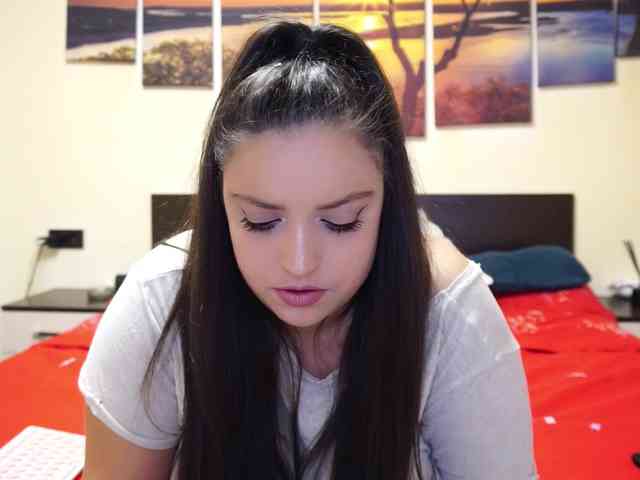 adellineee webcam