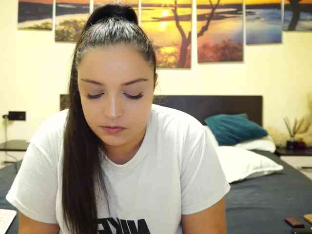 adellineee webcam
