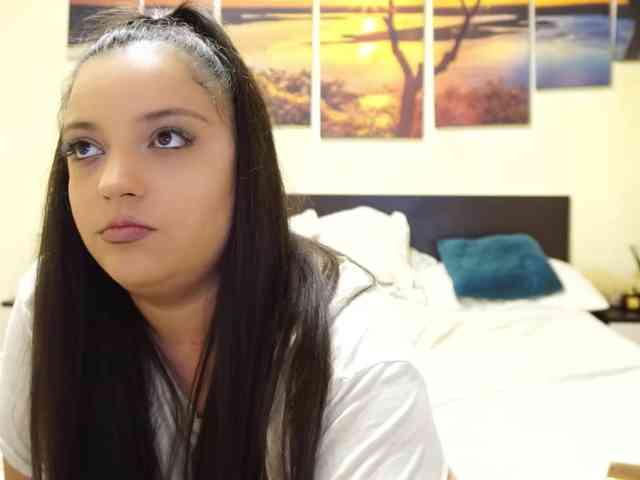 adellineee webcam