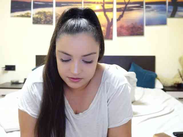 adellineee webcam
