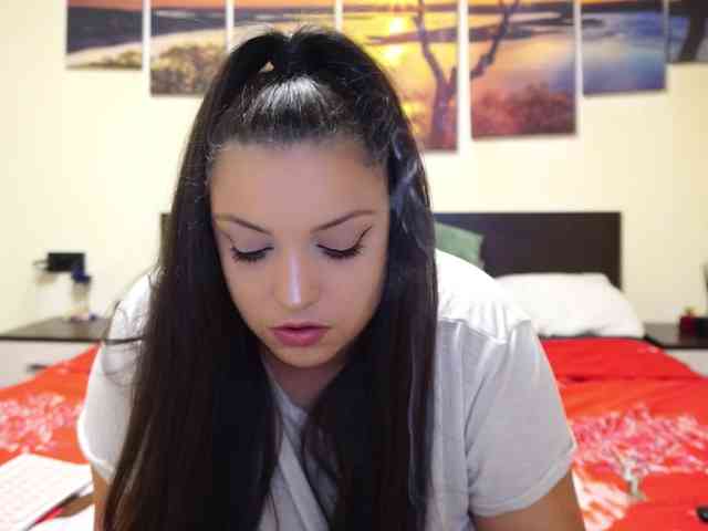 adellineee webcam