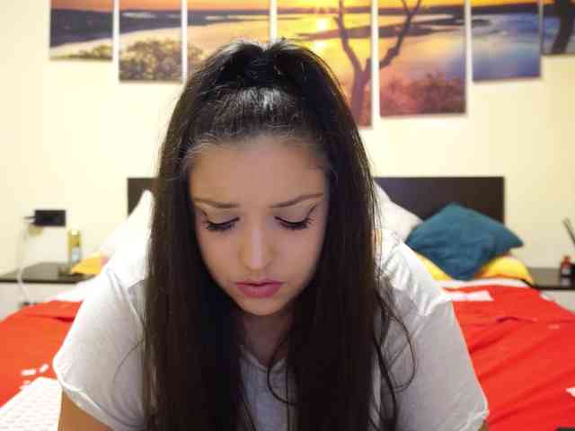 adellineee webcam