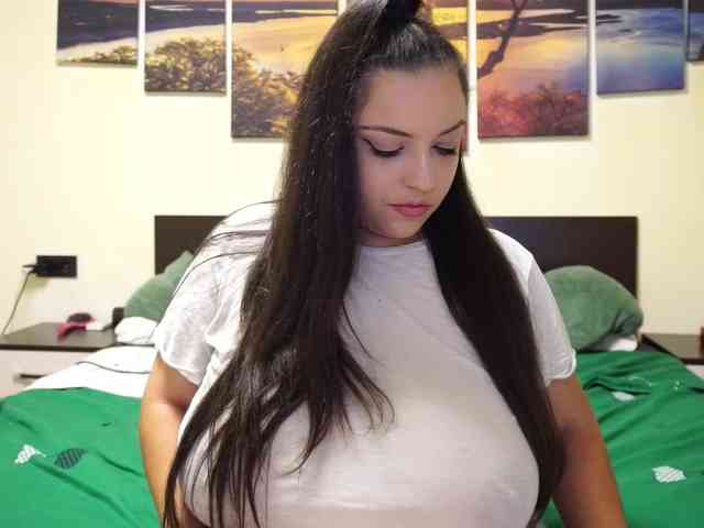 adellineee webcam