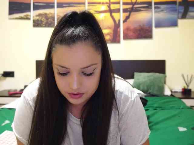 adellineee webcam