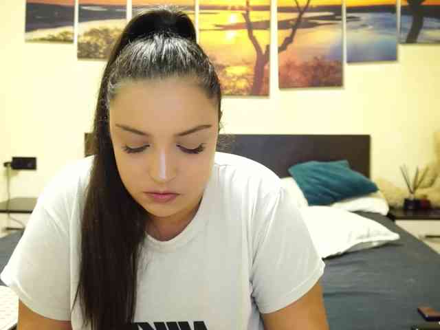 adellineee webcam