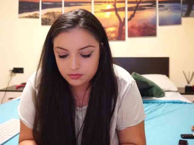 adellineee webcam