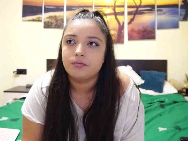 adellineee webcam