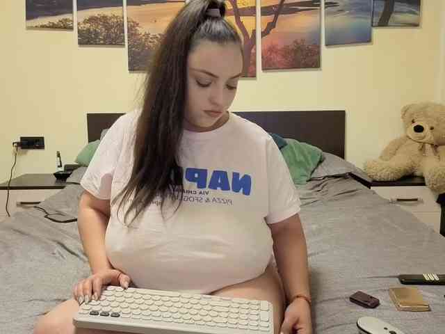 adellineee adellineee