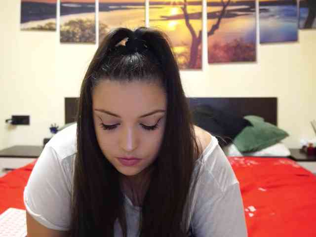 adellineee webcam