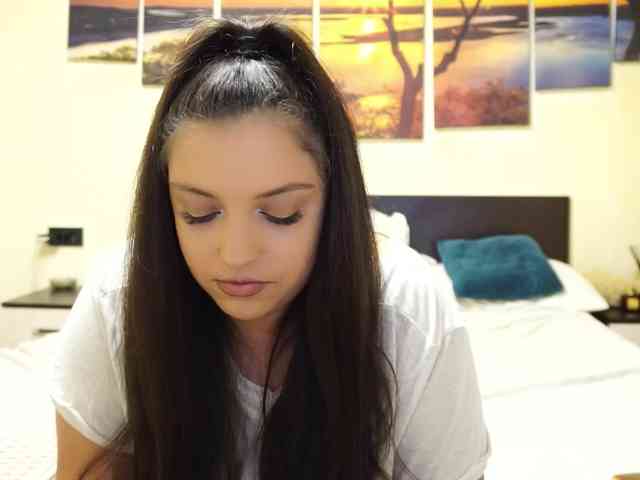 adellineee webcam