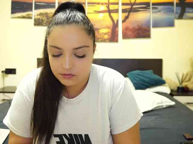 adellineee webcam