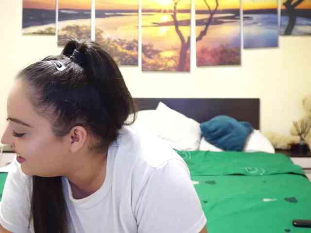 adellineee webcam