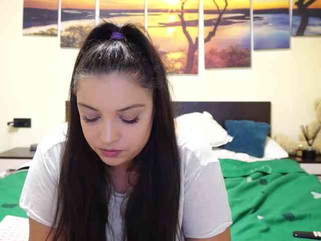 adellineee webcam