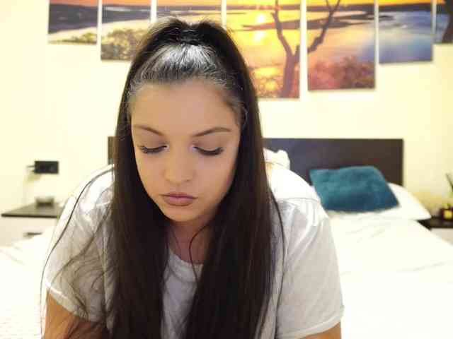 adellineee webcam
