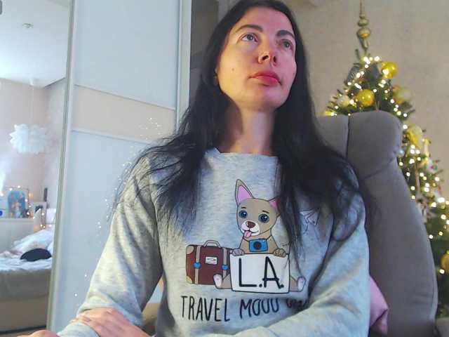 FlirtyMarin1's BongaCams show and profile