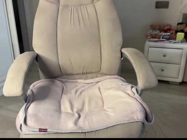 FlirtyMarin1's BongaCams show and profile