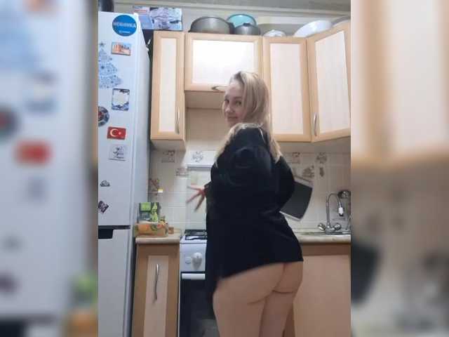 Sladkie002's BongaCams show and profile