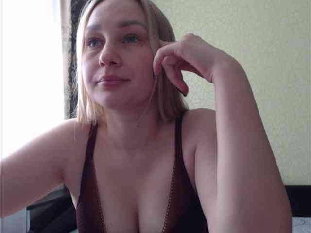 Sladkie002 webcam