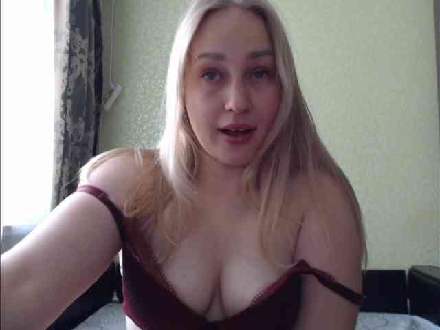 Sladkie002 webcam