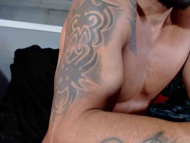 DamienFit Live Webcam on BongaCams