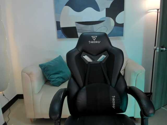 saraparkerr's BongaCams show and profile