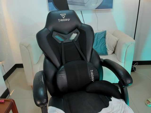 saraparkerr's BongaCams show and profile