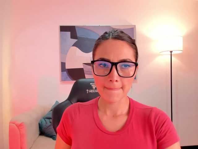 saraparkerr's BongaCams show and profile