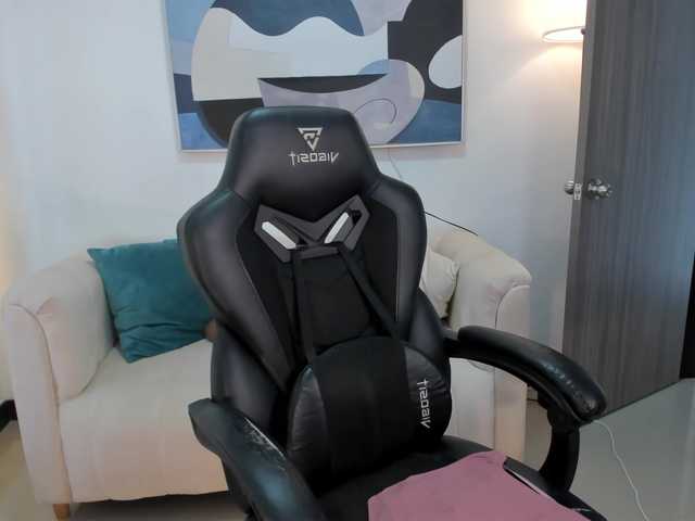 saraparkerr's BongaCams show and profile