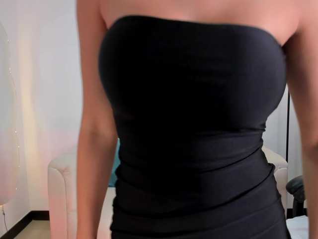 saraparkerr from BongaCams is Freechat