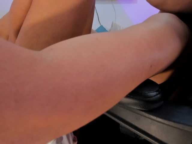 saraparkerr's BongaCams show and profile