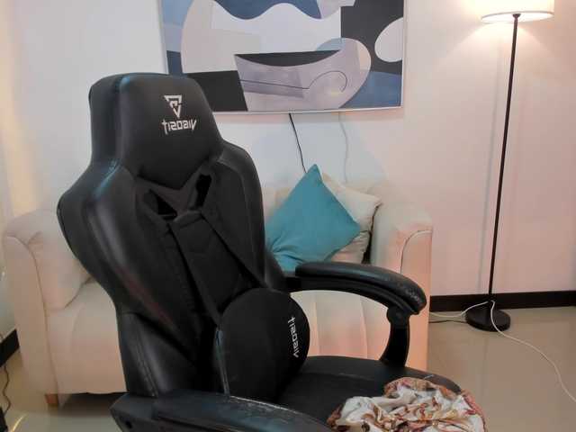 saraparkerr's BongaCams show and profile