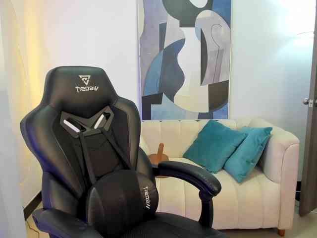 SaraParker webcam