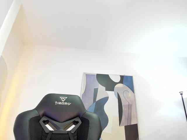SaraParker webcam